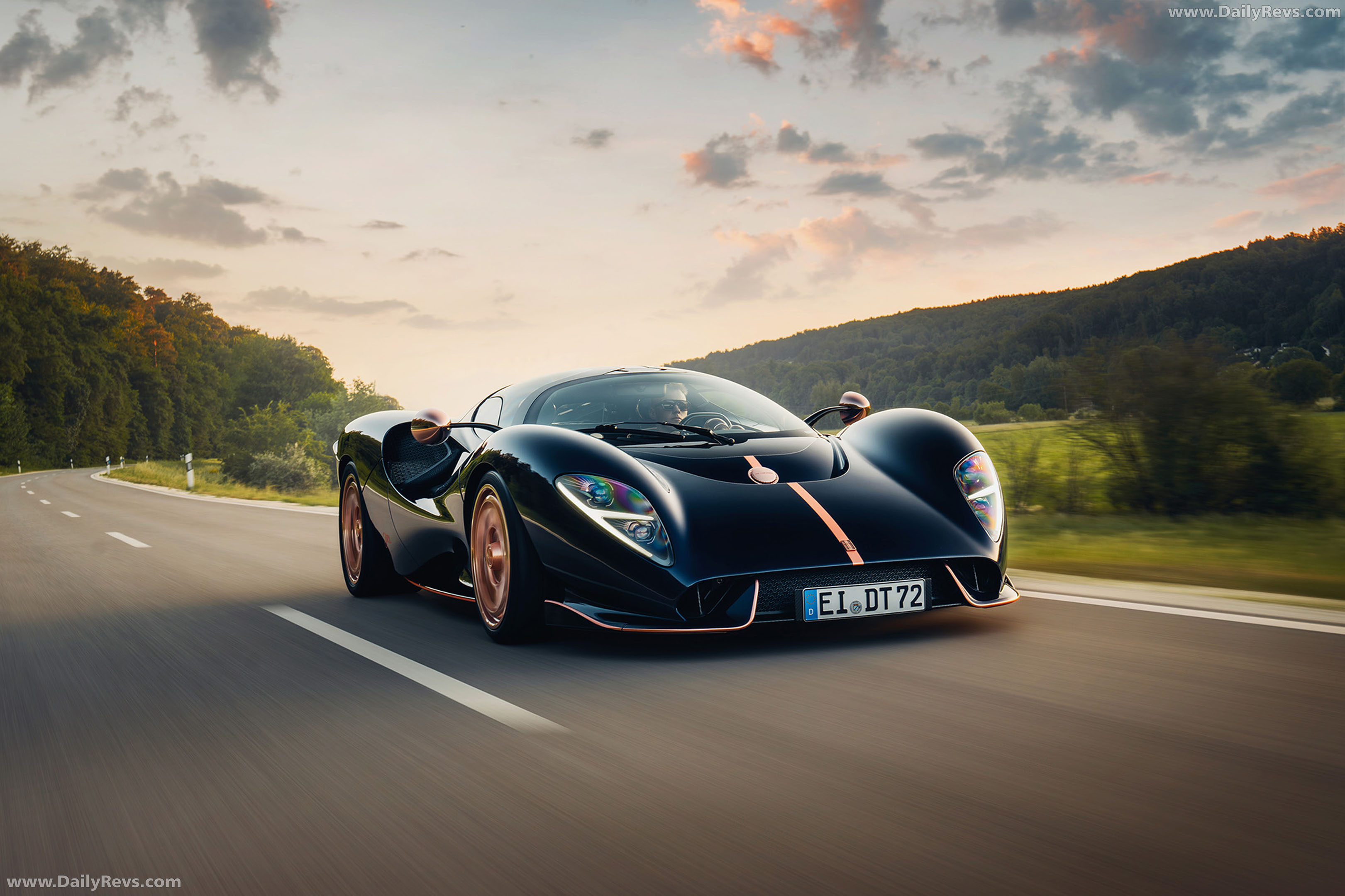 2026 De Tomaso P72 Aurelian Night Commission Front View